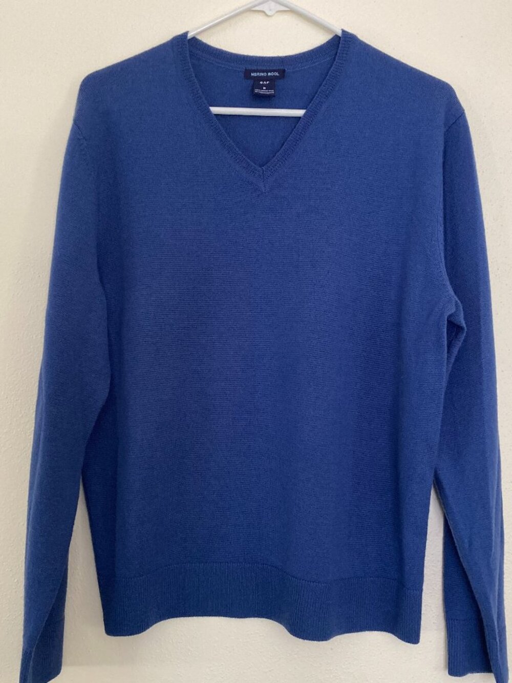 GAP Sweater Medium Blue 100% Merino Wool Pullover